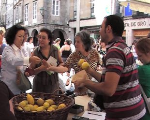 Mercado transparente en Compostela