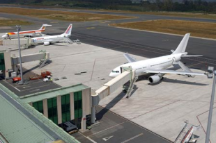 Vista do aeroporto de Lavacolla / Imaxe: AENA