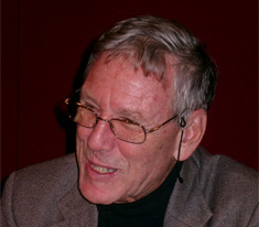 Amos Oz