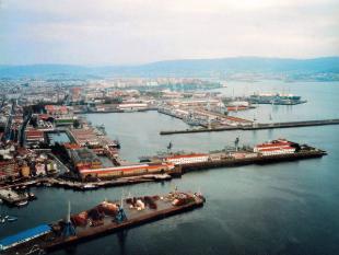 Vista aérea das instalacións de Navantia