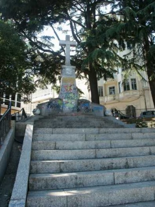 Cruz dos Caídos, na Praza de Amboaxe de Ferrol / Foto: Cambridge Journals