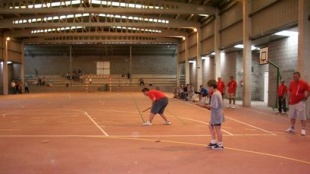 Un momento das partidas entre as parroquias combatentes